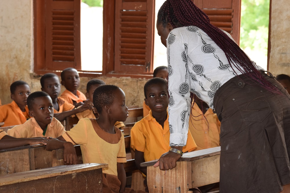 Ghana-Patricia-in-class